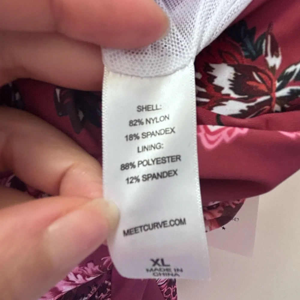 Chic Floral One-Piece Swimsuit in Burgundy - Picture 6 of 6